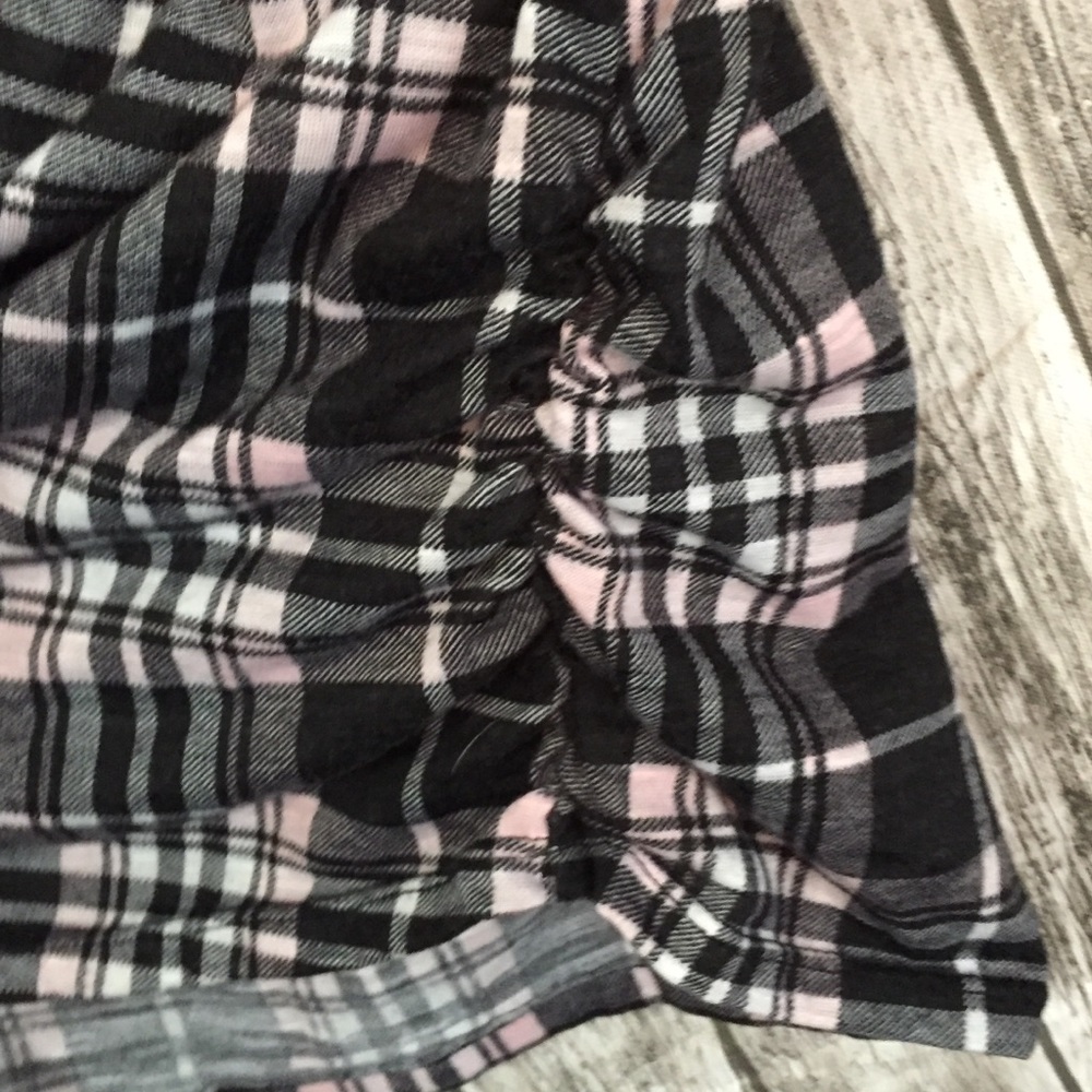 No Boundaries Button Down Plaid Shirt - Picture 4 of 5